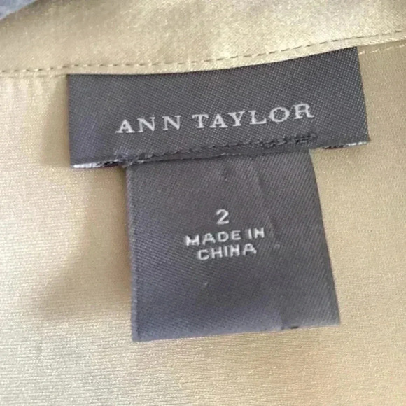 Ann Taylor Champagne Gold Silk Blouse   soft Size 2 - Picture 4 of 9